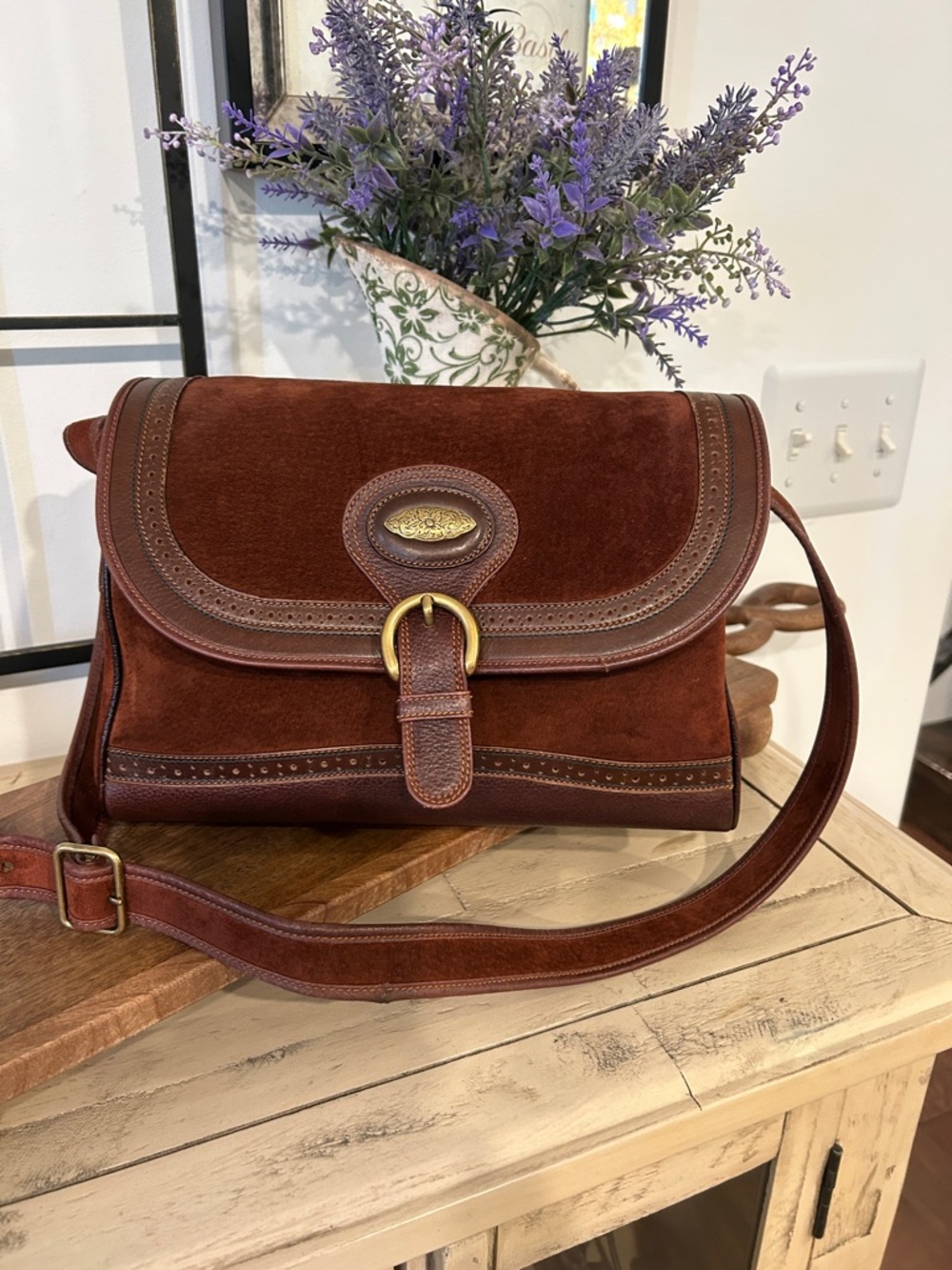 Elegant Brown Leather Messenger Bag